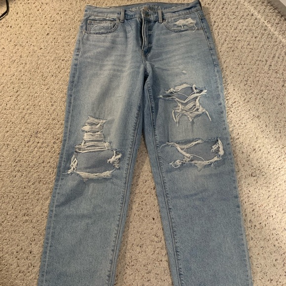 American Eagle size 12, distressed jeans full length - Picture 7 of 7
